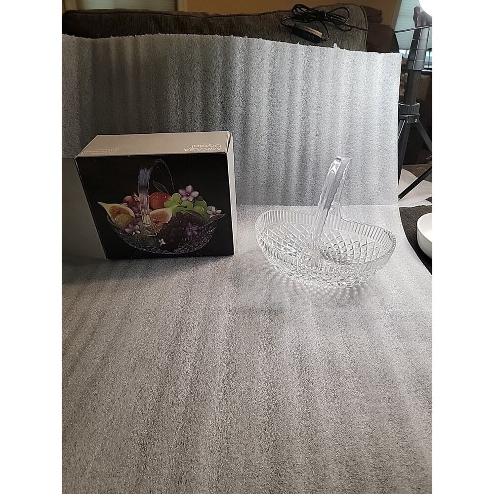 Mikasa Frangelica Crystal Basket RC171/524 NIB STUNNING!